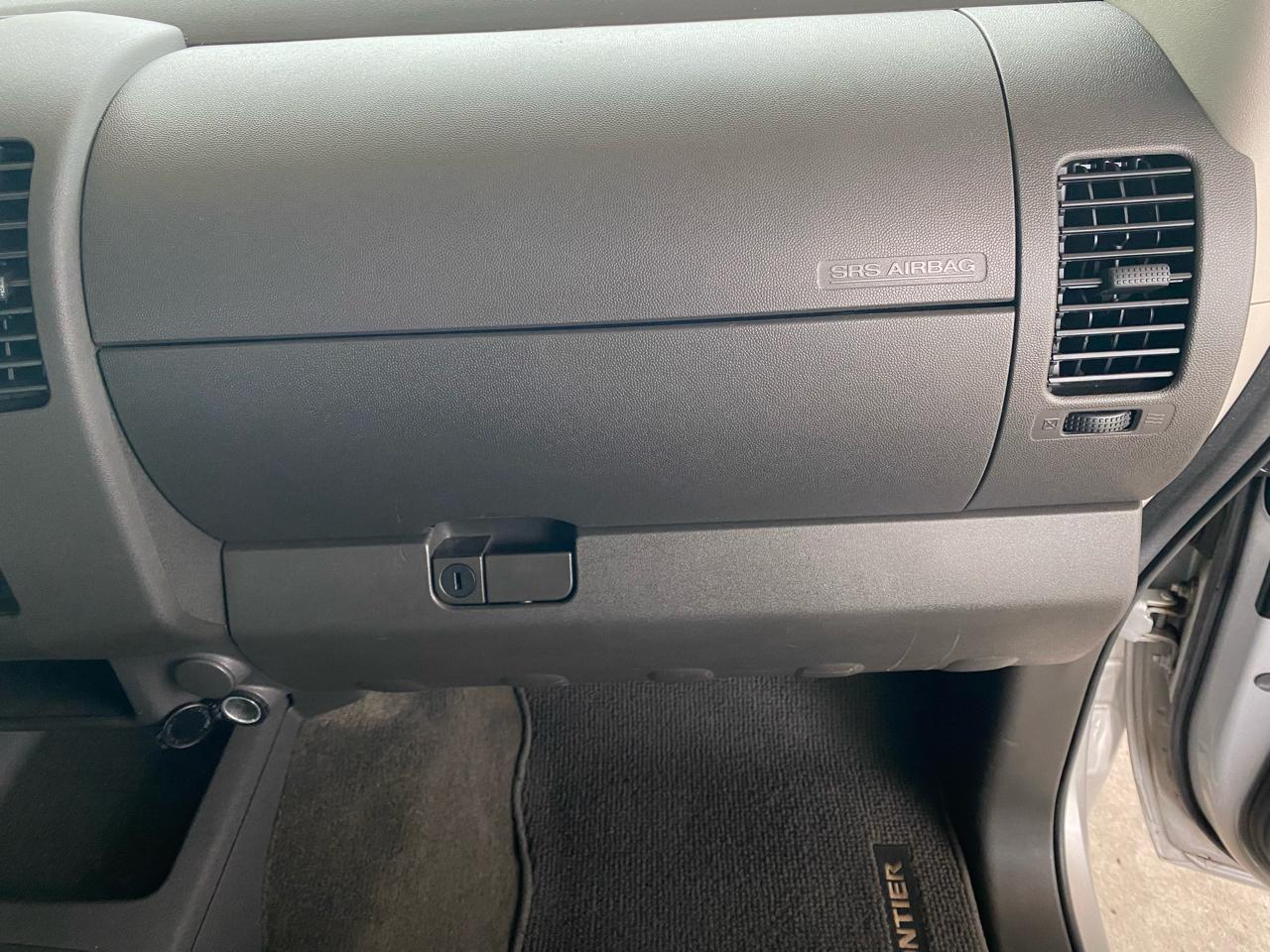 Nissan Frontier 2WD King Cab I4 Auto SE 2009