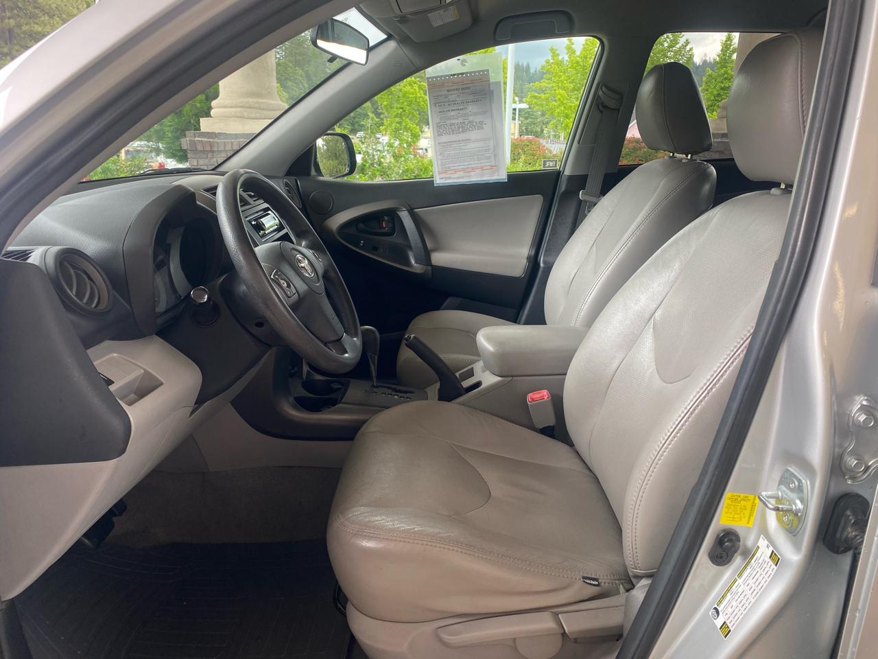 Toyota RAV4  2012