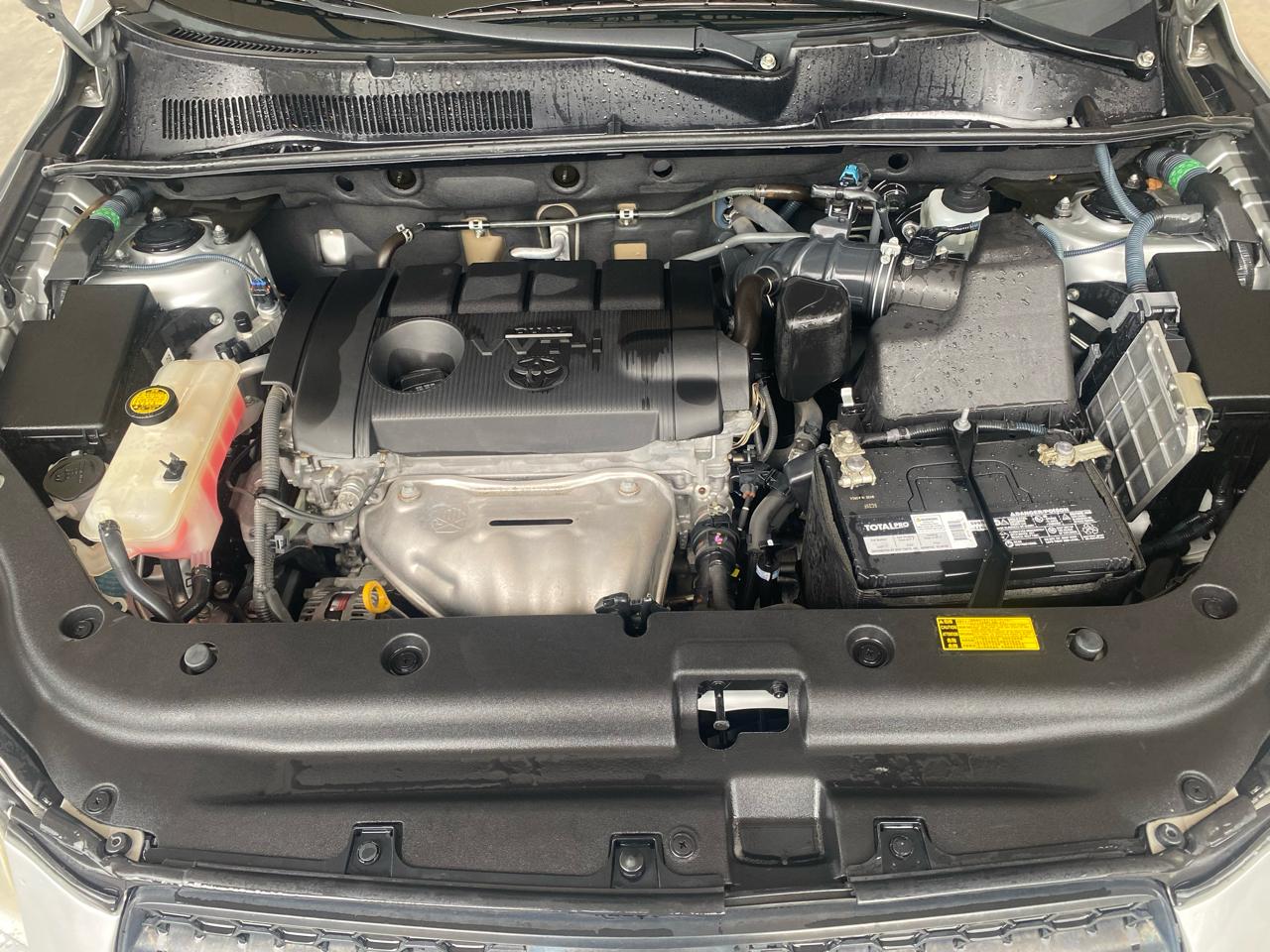 Toyota RAV4  2012