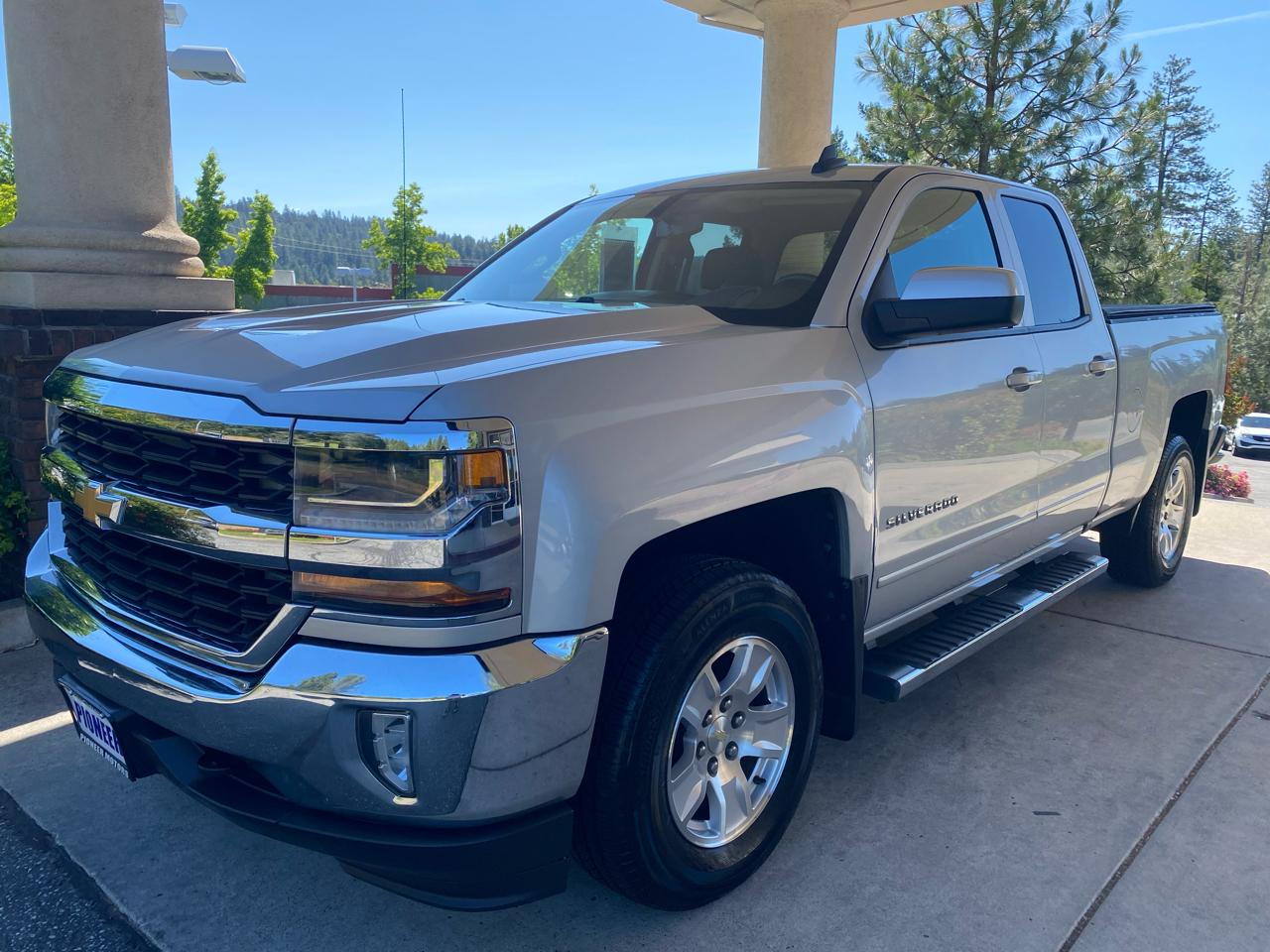 Chevrolet Silverado 1500 4WD Double Cab 143.5" LT w/1LT 2016