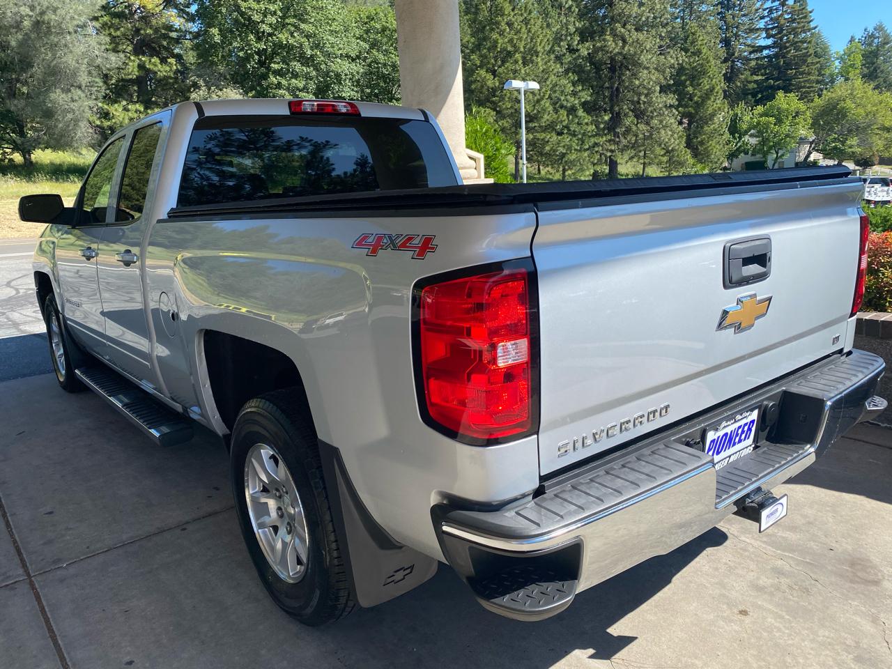 Chevrolet Silverado 1500 4WD Double Cab 143.5" LT w/1LT 2016