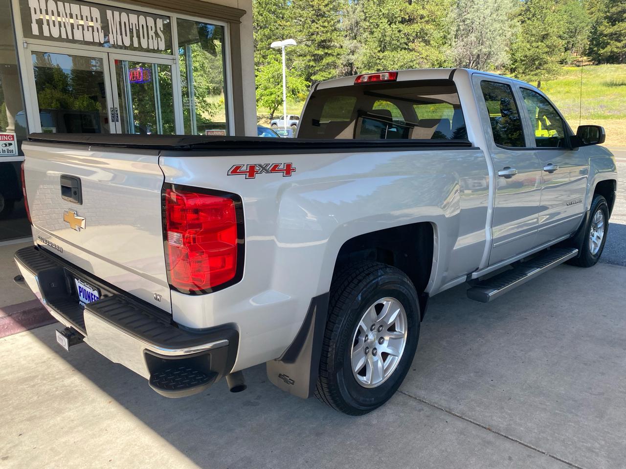 Chevrolet Silverado 1500 4WD Double Cab 143.5" LT w/1LT 2016