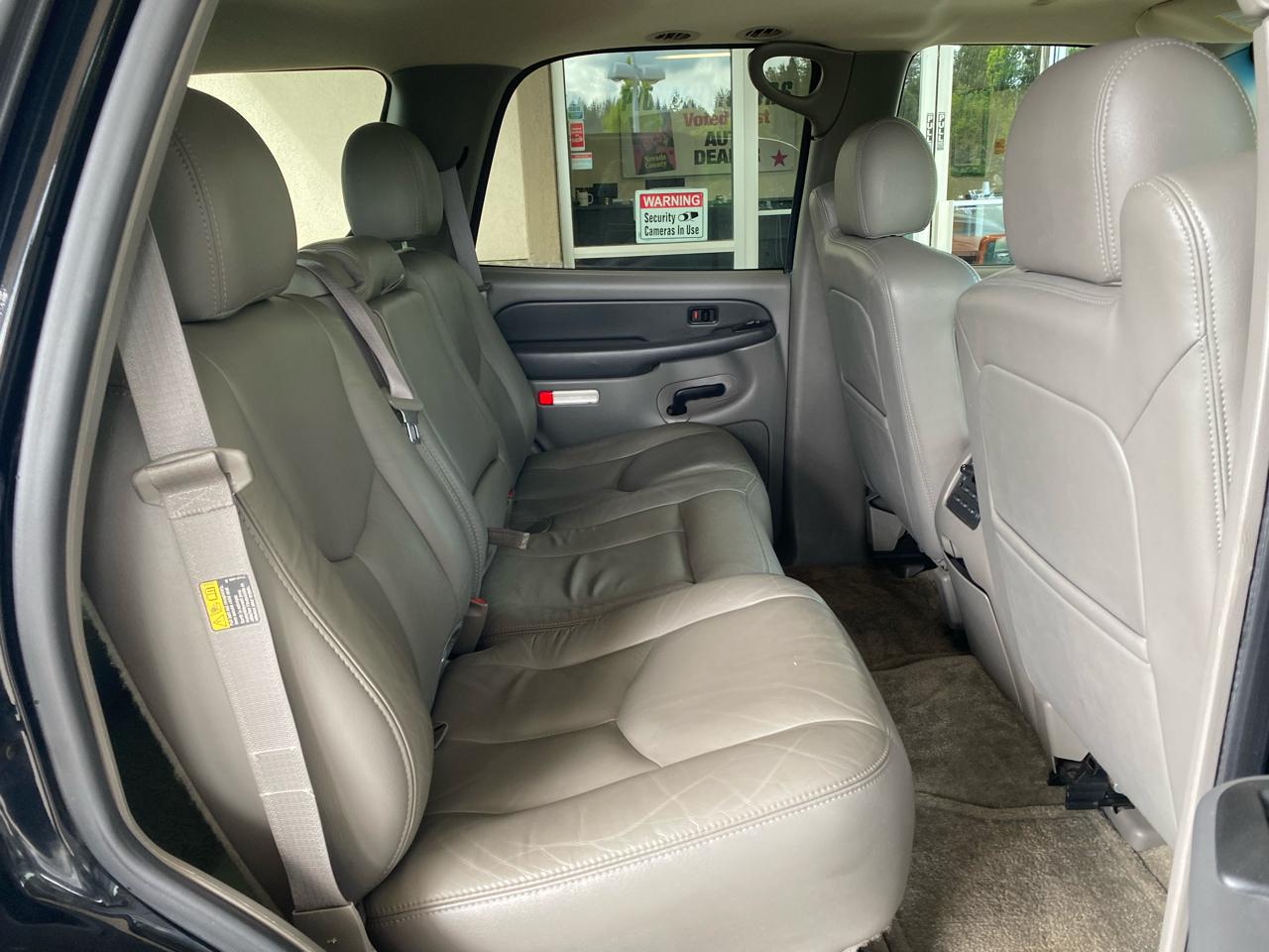 Chevrolet Tahoe 4dr 1500 4WD LT 2003
