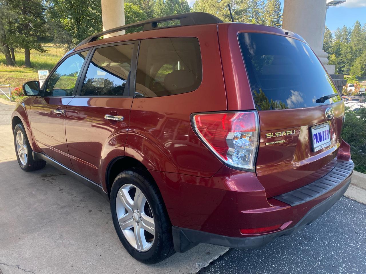 Subaru Forester 4dr Auto 2.5X Premium w/All-Weather Pkg 2010