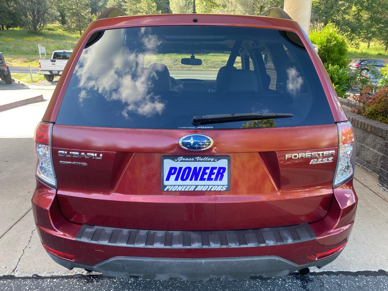 Subaru Forester 4dr Auto 2.5X Premium w/All-Weather Pkg 2010