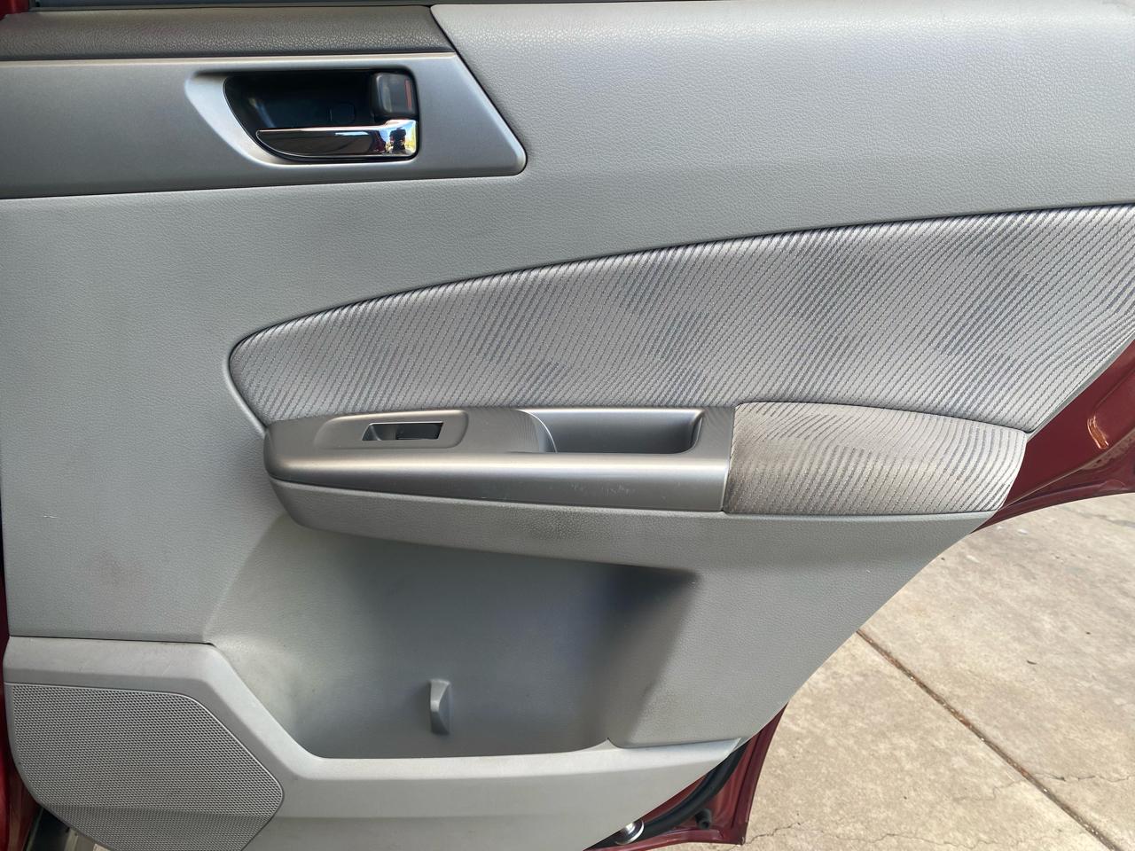 Subaru Forester 4dr Auto 2.5X Premium w/All-Weather Pkg 2010