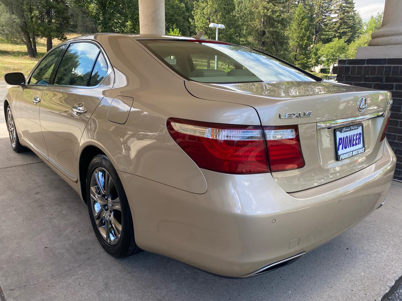 Lexus LS 460 4dr Sdn LWB 2007