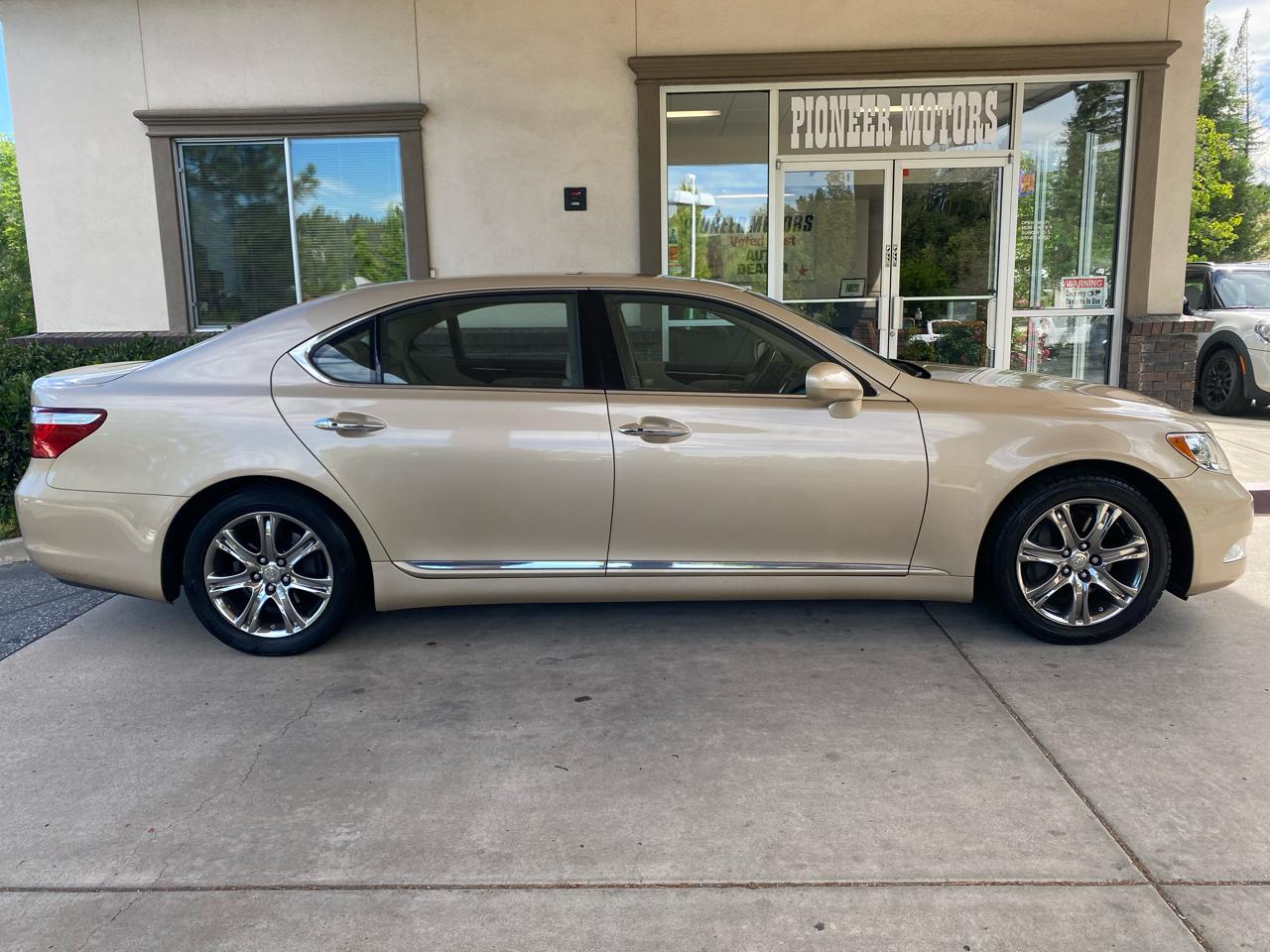 Lexus LS 460 4dr Sdn LWB 2007