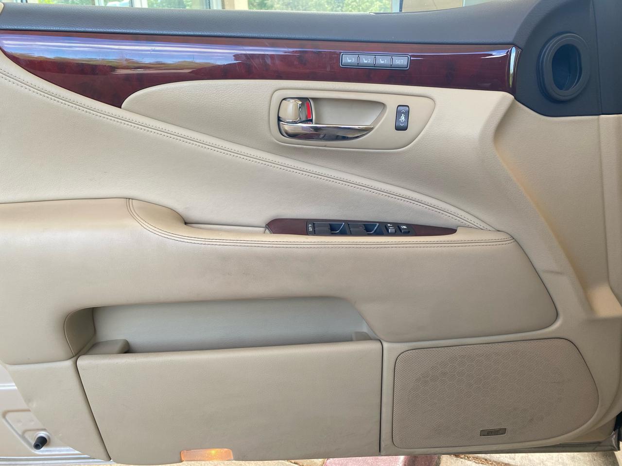 Lexus LS 460 4dr Sdn LWB 2007