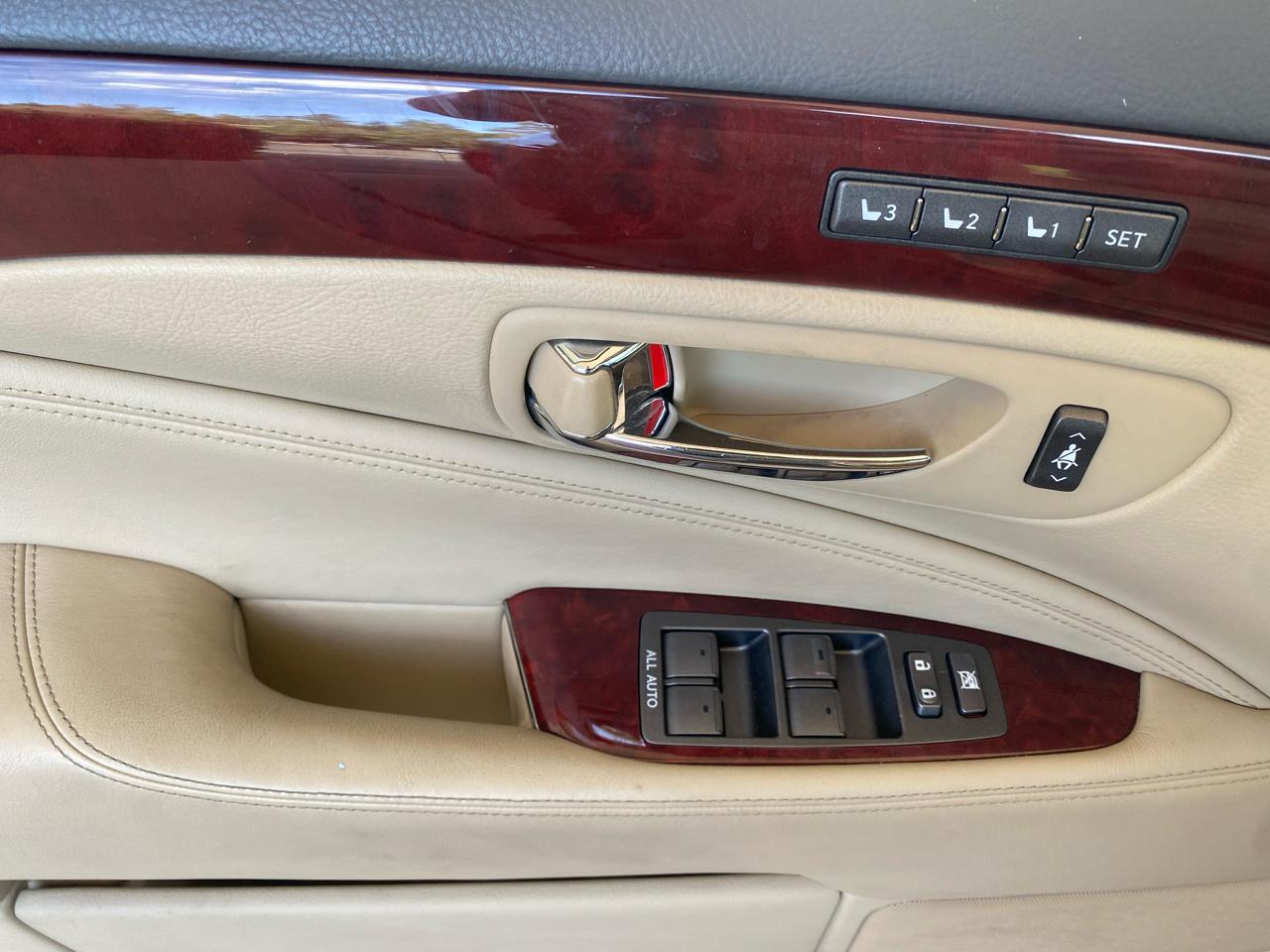 Lexus LS 460 4dr Sdn LWB 2007