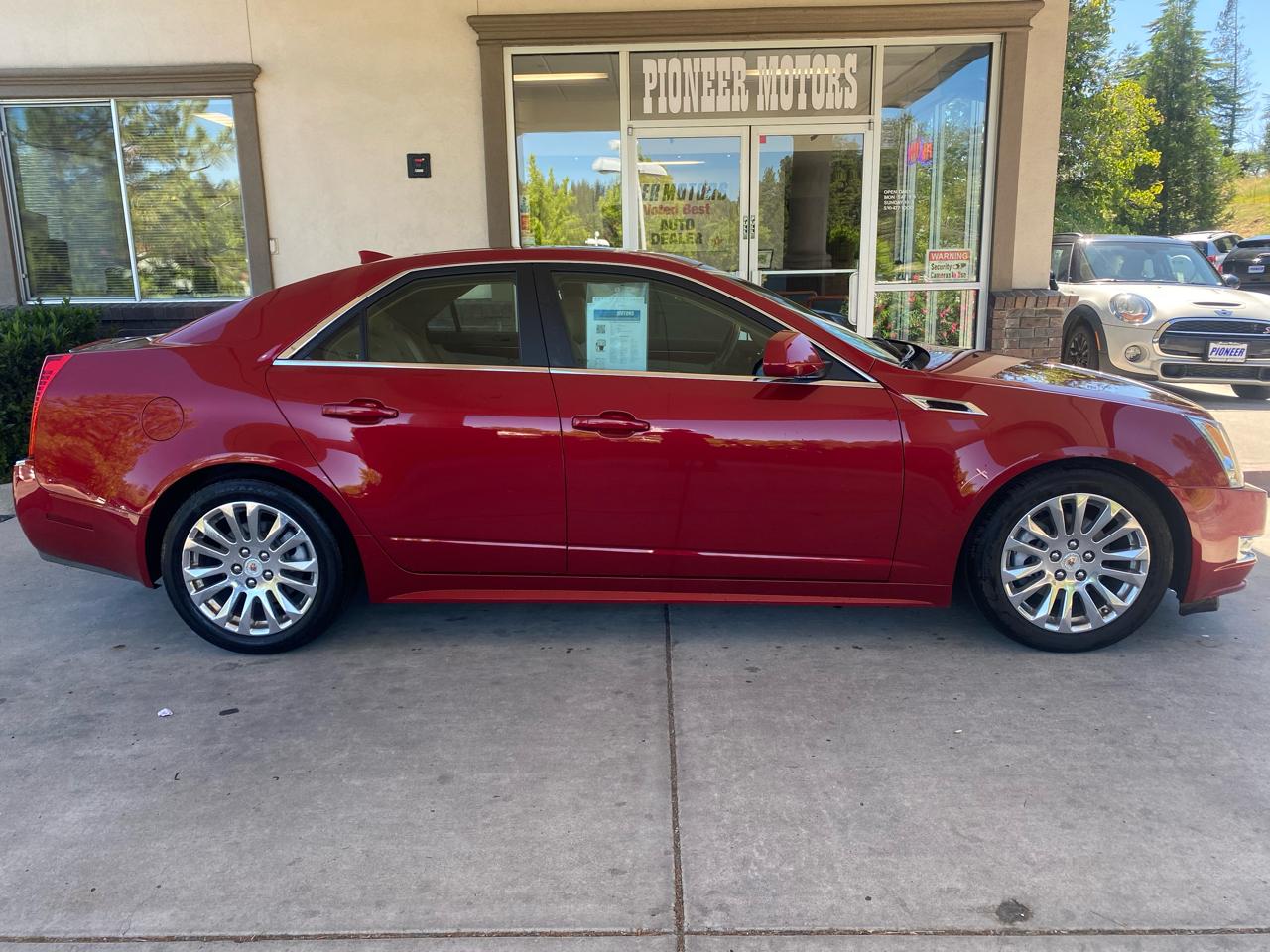 Cadillac CTS Sedan 4dr Sdn 3.6L Premium RWD 2011