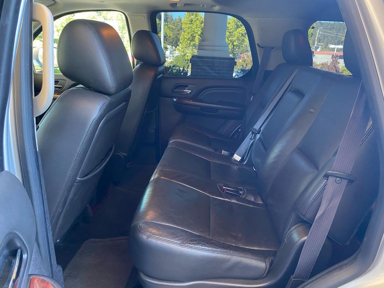 Cadillac Escalade AWD 4dr Premium 2013