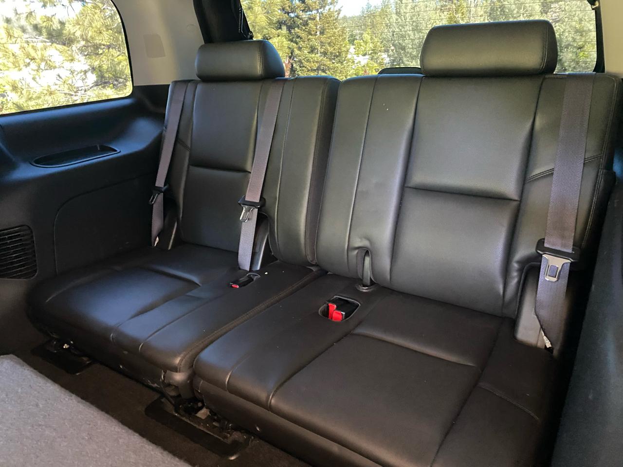 Cadillac Escalade AWD 4dr Premium 2013