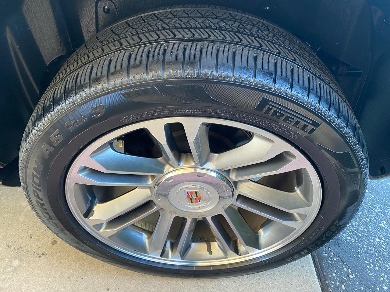 Cadillac Escalade AWD 4dr Premium 2013
