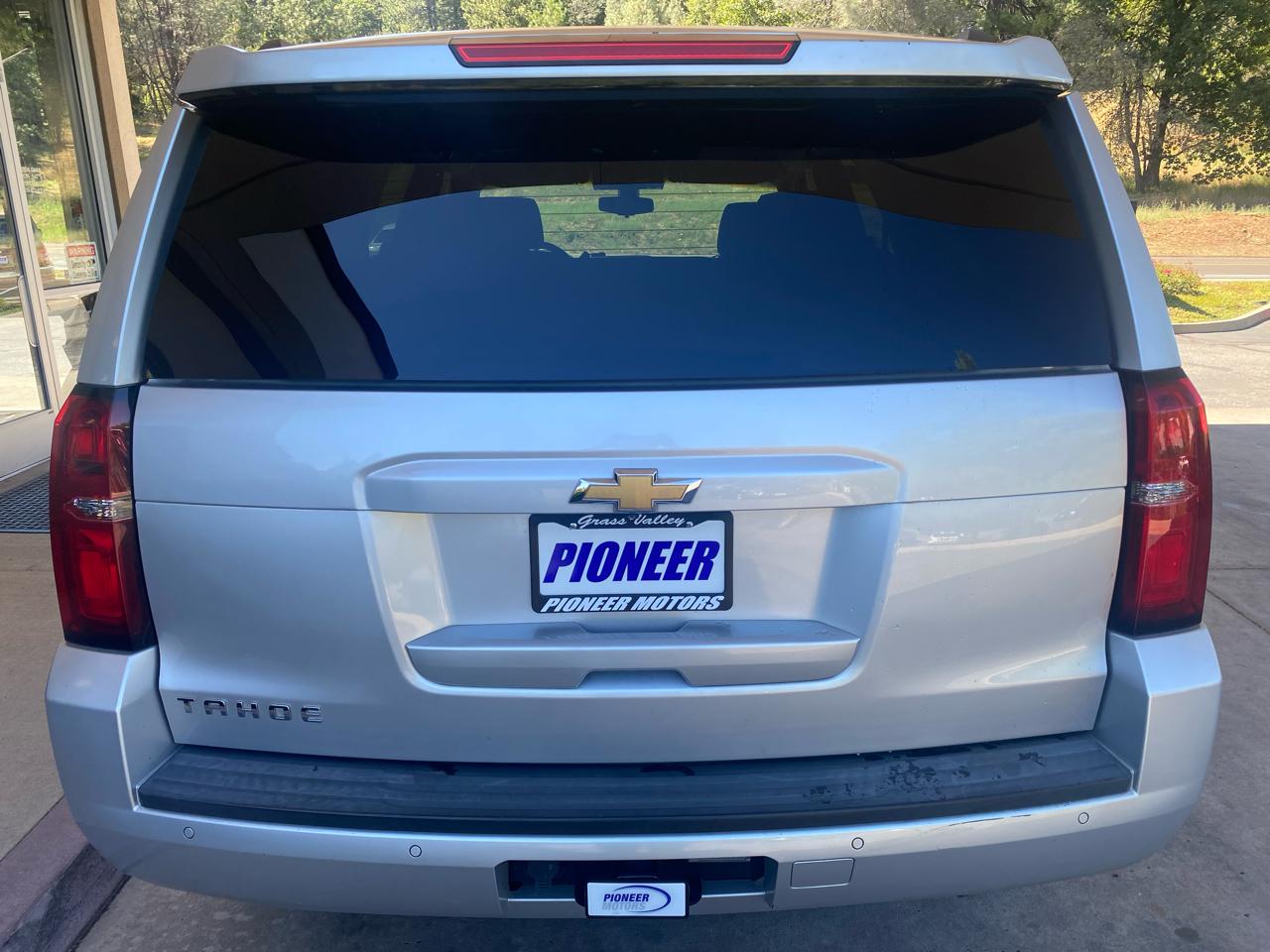 Chevrolet Tahoe 2WD 4dr LS 2015