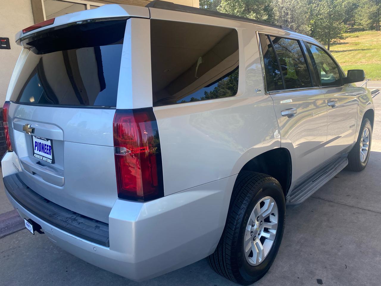 Chevrolet Tahoe 2WD 4dr LS 2015