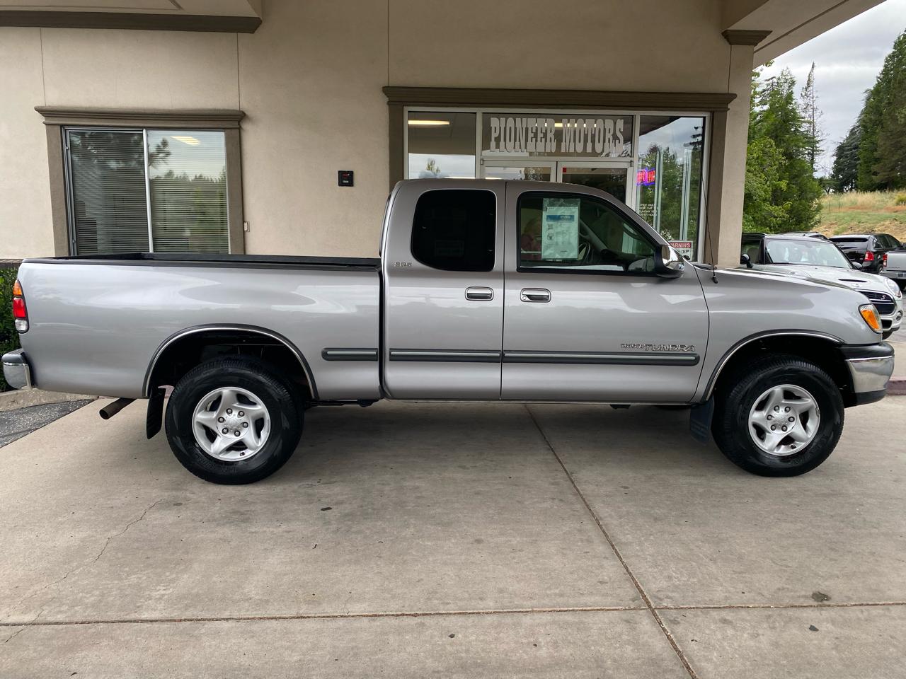 Toyota Tundra Access Cab V8 Auto SR5 2002