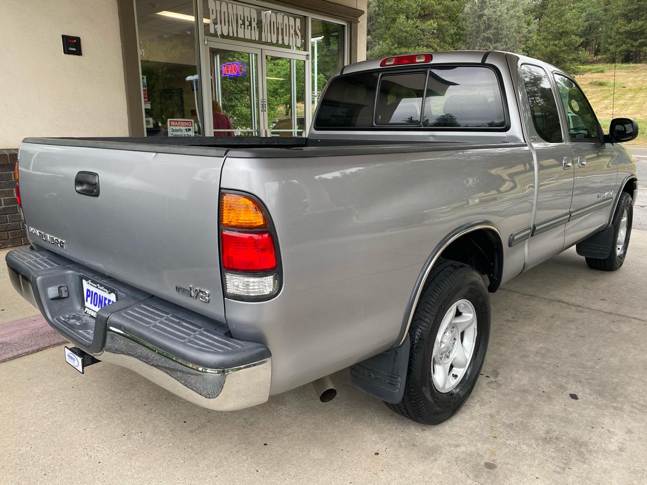 Toyota Tundra Access Cab V8 Auto SR5 2002