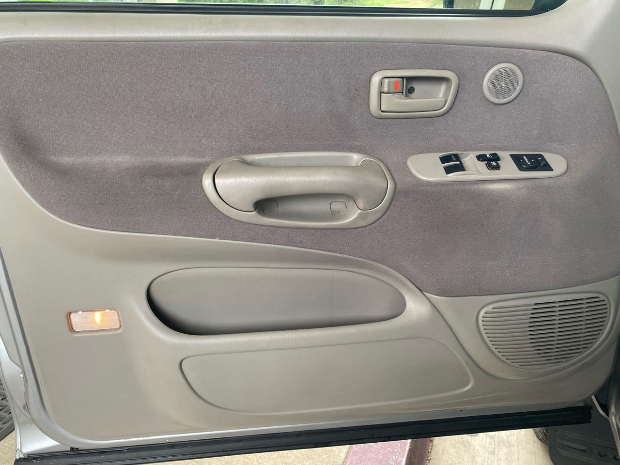 Toyota Tundra Access Cab V8 Auto SR5 2002