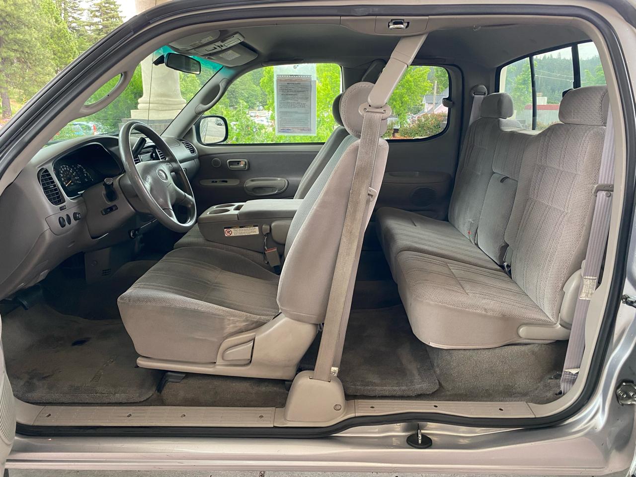 Toyota Tundra Access Cab V8 Auto SR5 2002