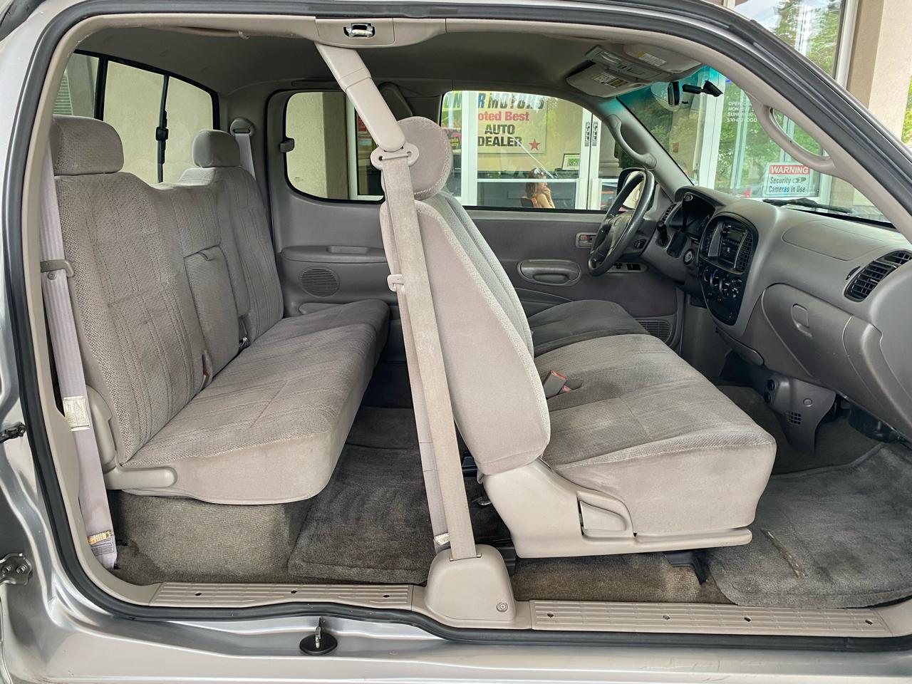 Toyota Tundra Access Cab V8 Auto SR5 2002