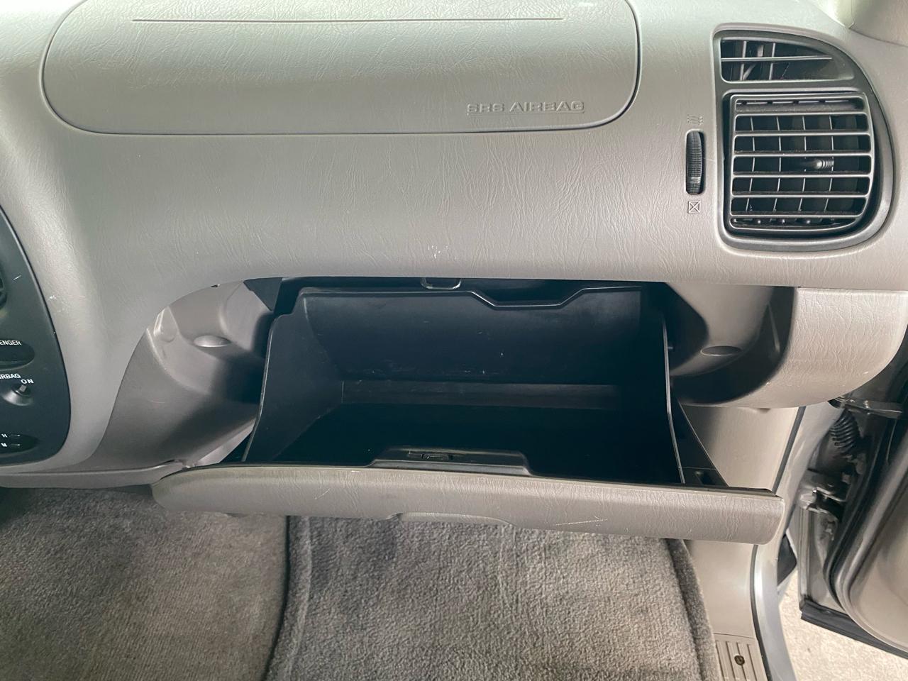 Toyota Tundra Access Cab V8 Auto SR5 2002
