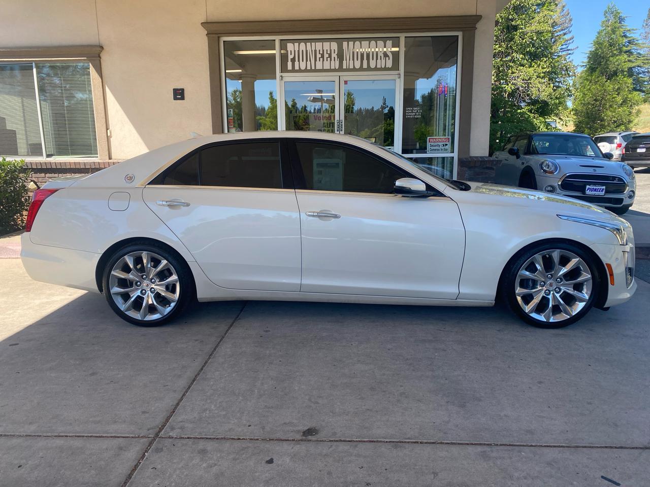 Cadillac CTS Sedan 4dr Sdn 3.6L Premium RWD 2014