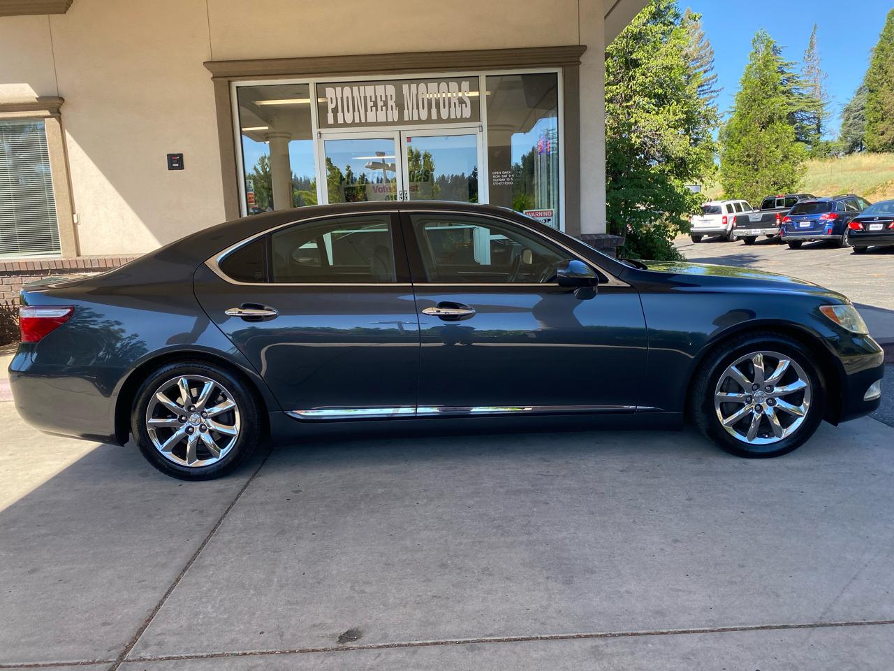 Lexus LS 460 4dr Sdn 2007