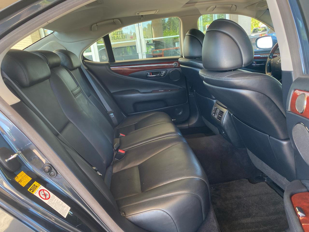 Lexus LS 460 4dr Sdn 2007