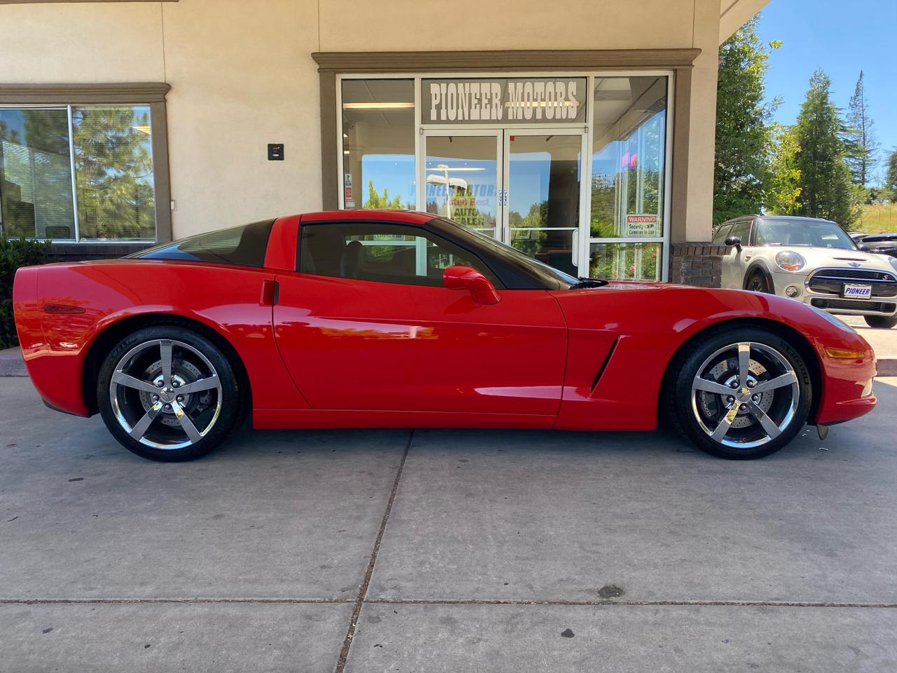 Chevrolet Corvette 2dr Cpe w/3LT 2010