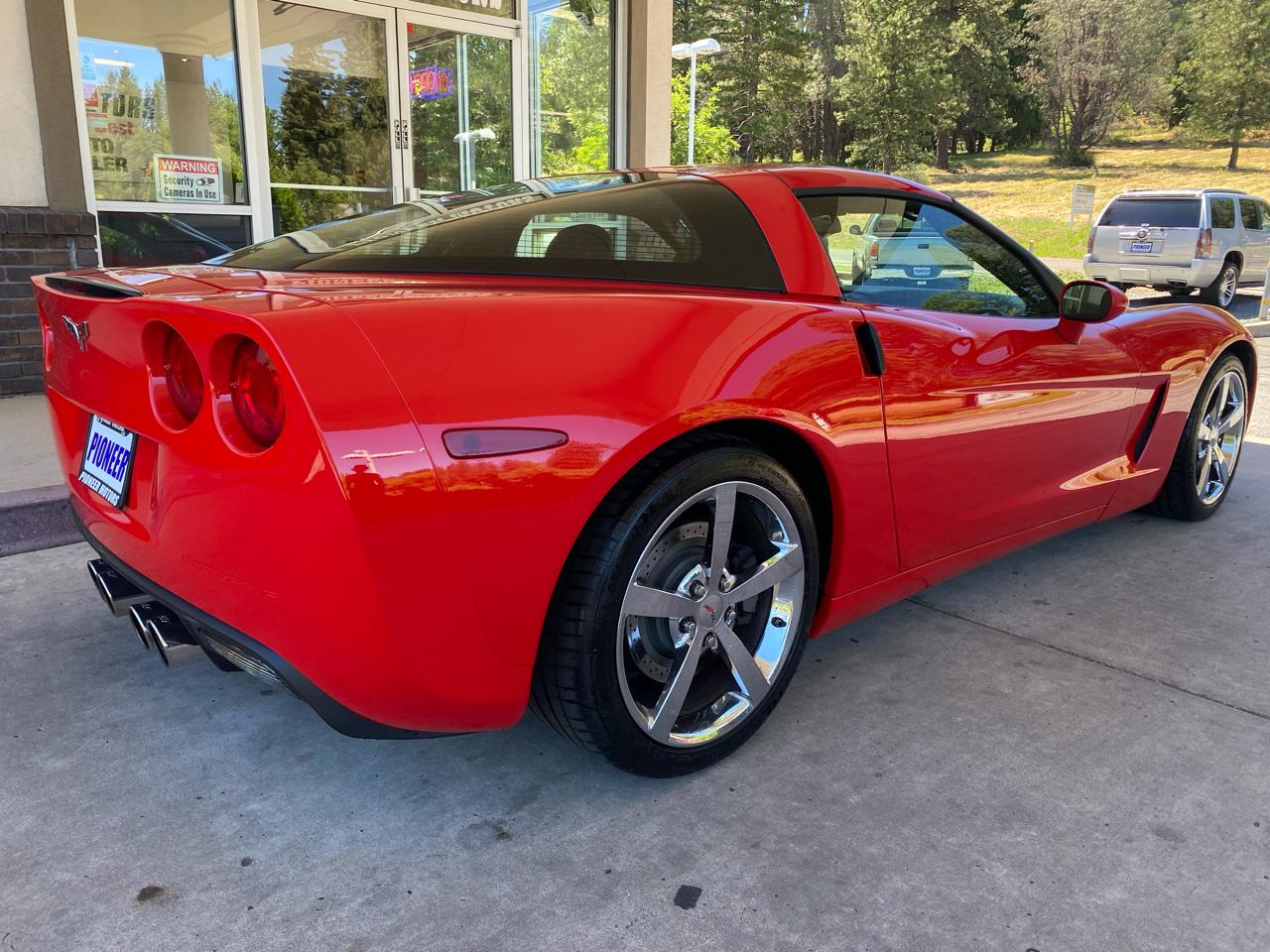 Chevrolet Corvette 2dr Cpe w/3LT 2010
