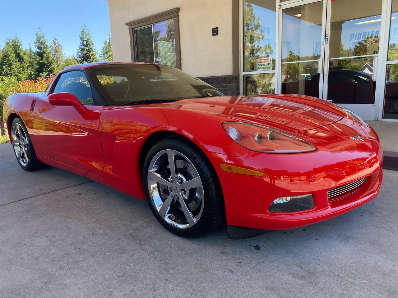 Chevrolet Corvette 2dr Cpe w/3LT 2010