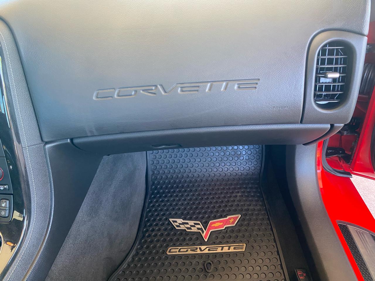 Chevrolet Corvette 2dr Cpe w/3LT 2010