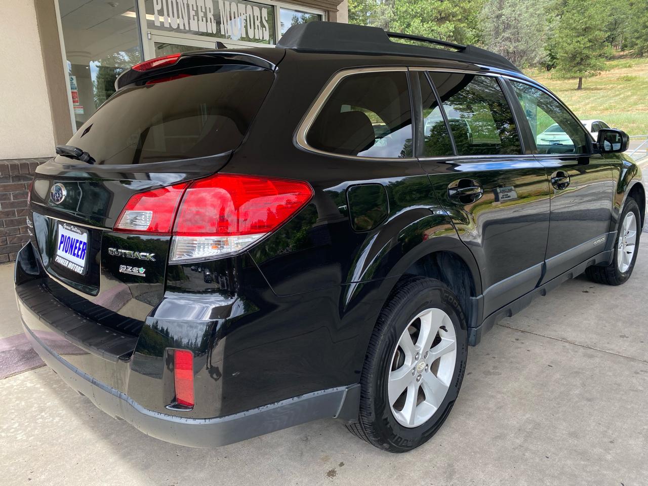 Subaru Outback 4dr Wgn H4 Auto 2.5i Premium 2014