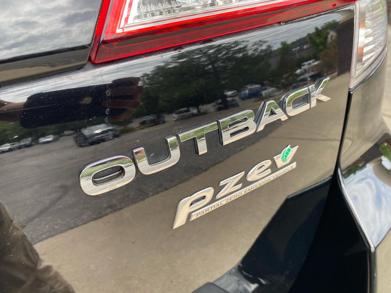 Subaru Outback 4dr Wgn H4 Auto 2.5i Premium 2014