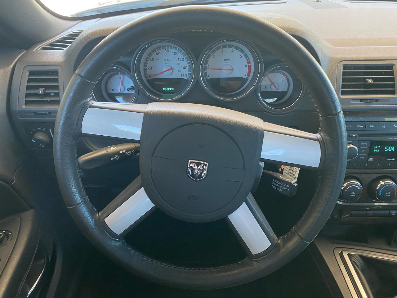 Dodge Challenger 2dr Cpe R/T 2009