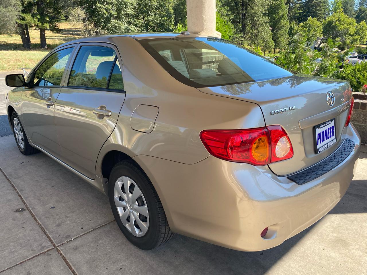Toyota Corolla  2009