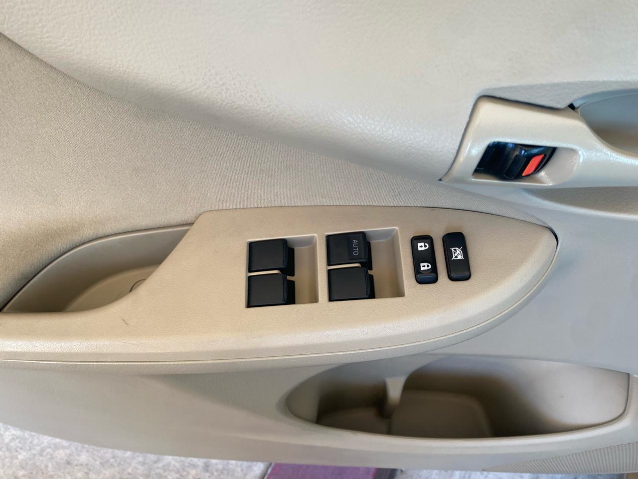 Toyota Corolla  2009