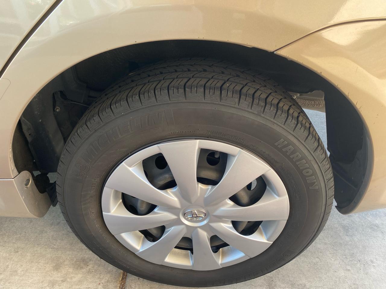 Toyota Corolla  2009