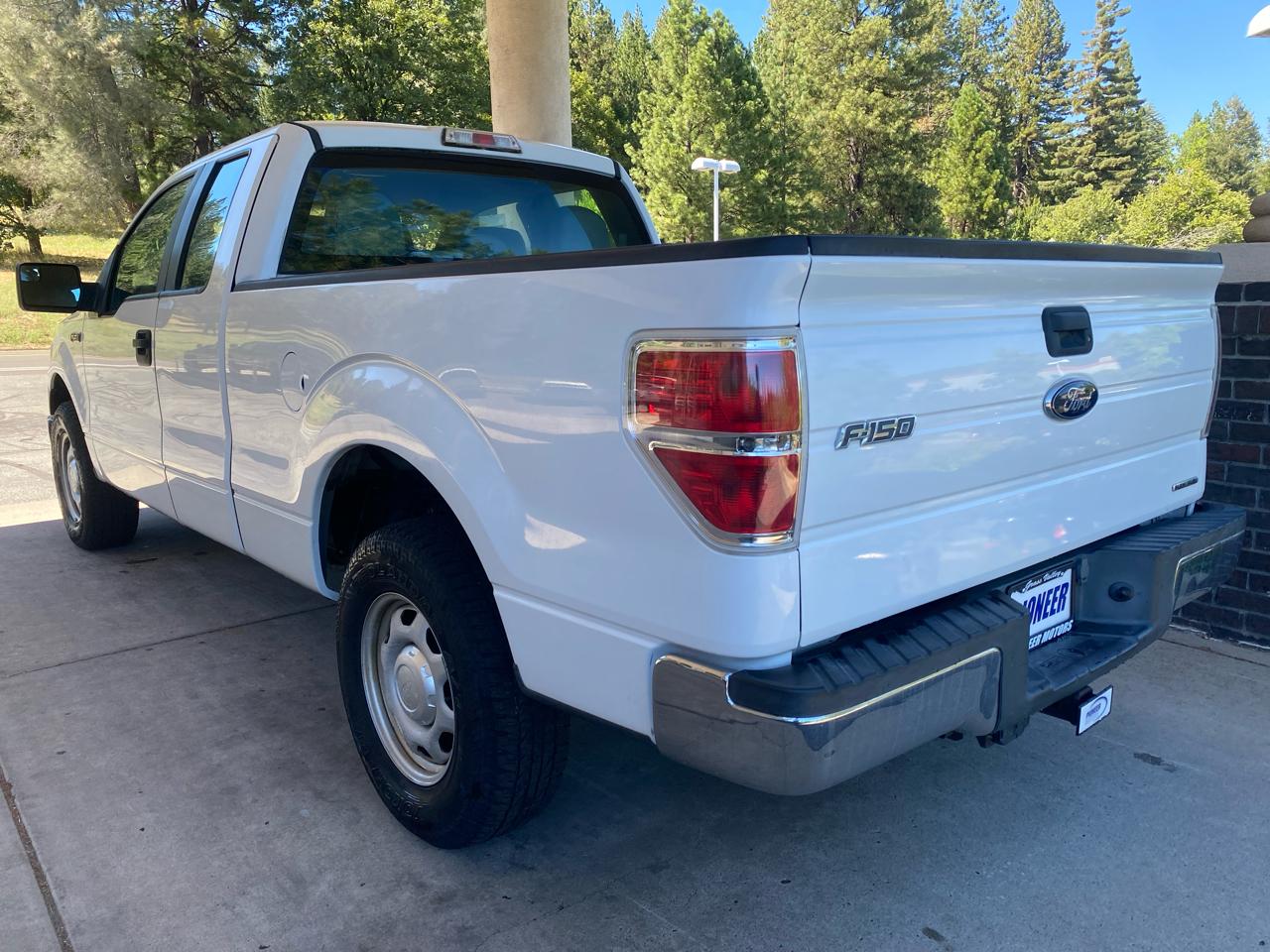 Ford F-150 2WD SuperCab 145" XLT 2013