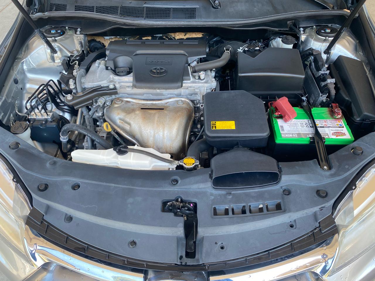 Toyota Camry 4dr Sdn I4 Auto LE (Natl) 2015