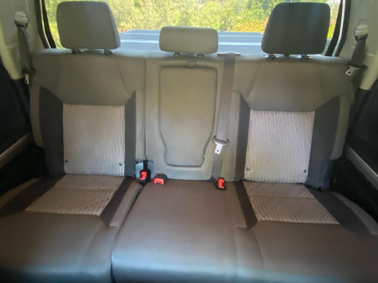 Toyota Tundra 4WD Truck CrewMax 5.7L V8 6-Spd AT SR5 (Natl) 2015