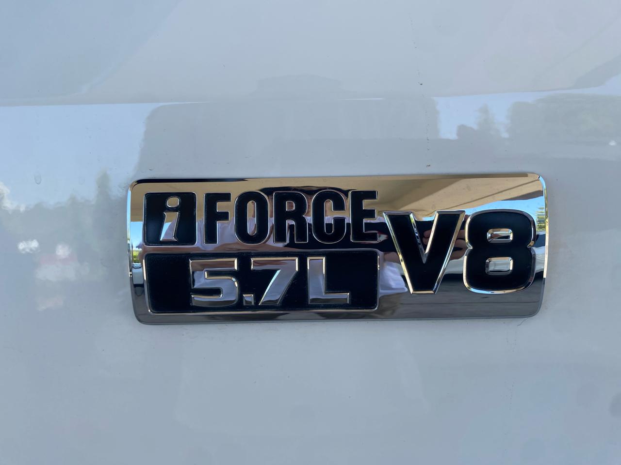 Toyota Tundra 4WD Truck CrewMax 5.7L V8 6-Spd AT SR5 (Natl) 2015