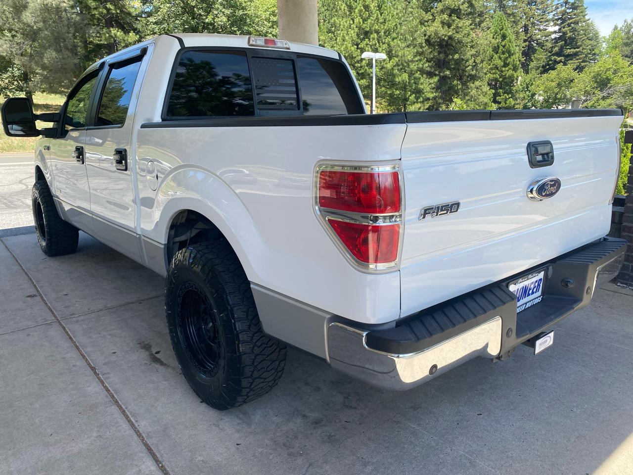Ford F-150 2WD SuperCrew 145" XL 2013