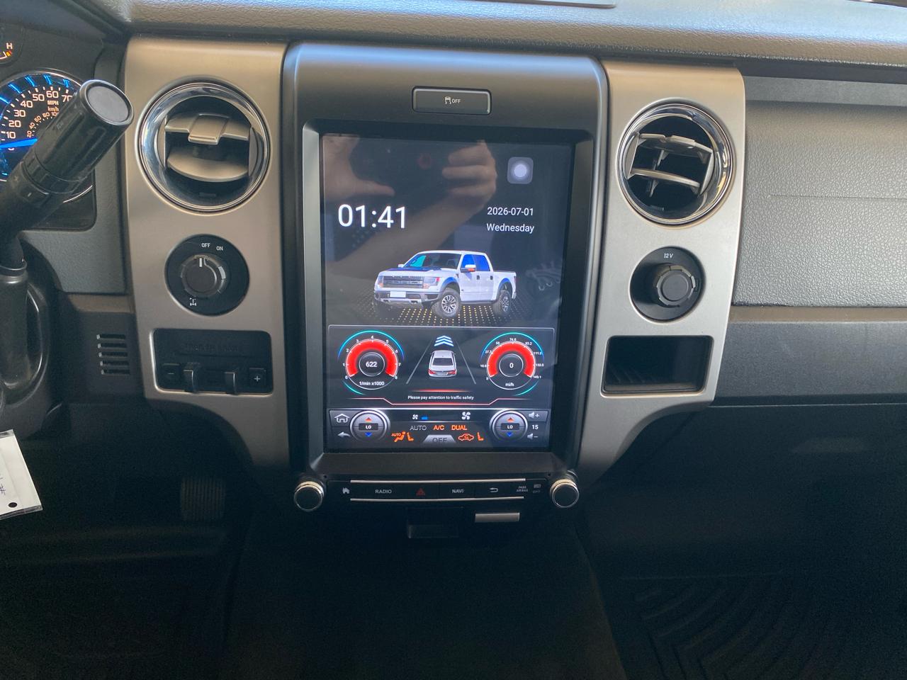 Ford F-150 2WD SuperCrew 145" XL 2013