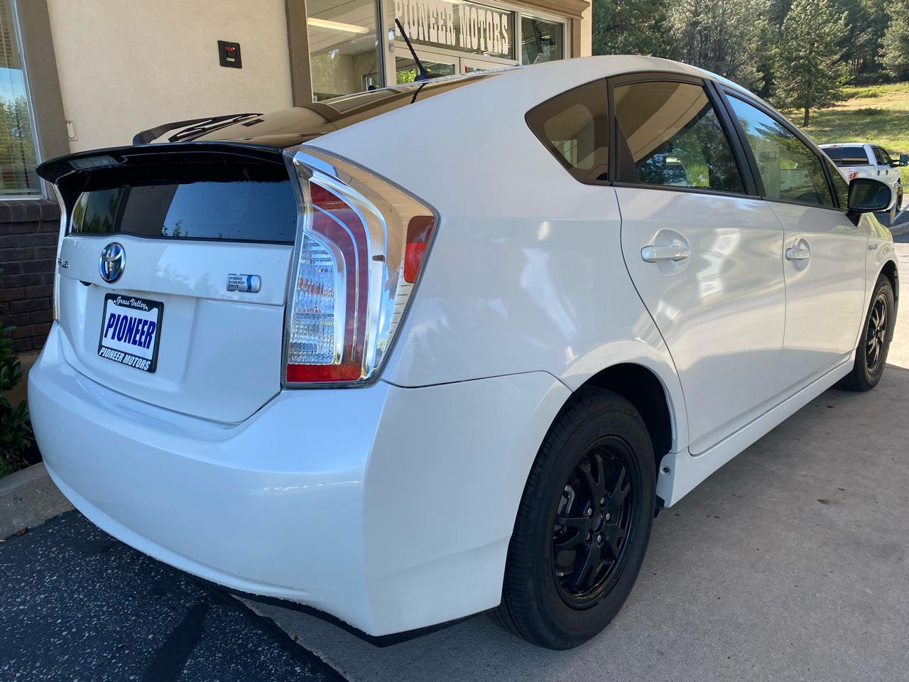 Toyota Prius  2013