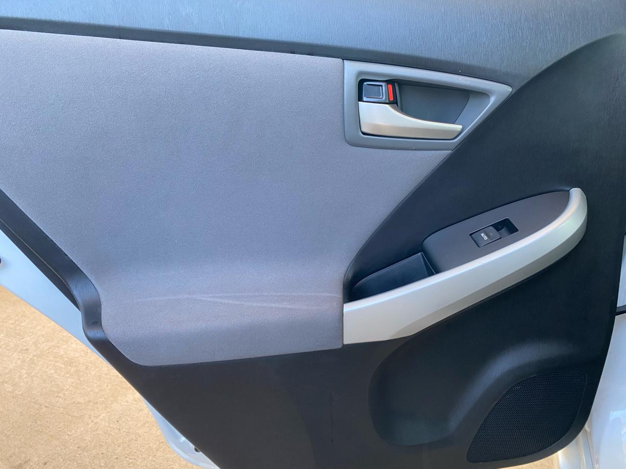 Toyota Prius  2013