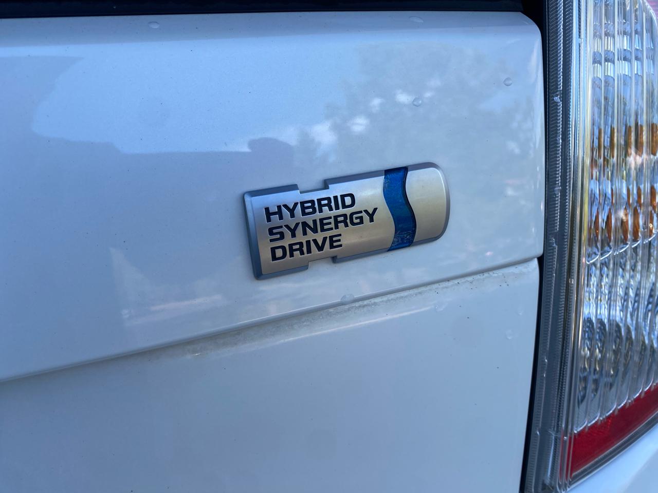 Toyota Prius  2013