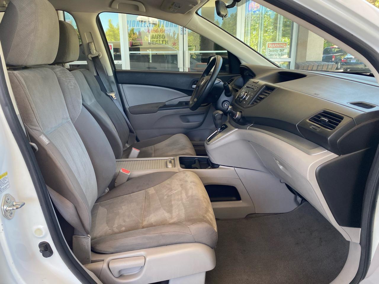 Honda CR-V 2WD 5dr LX 2012