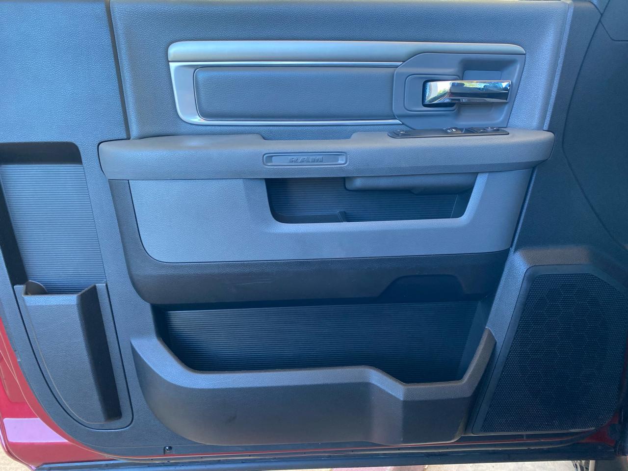 RAM 1500 4WD Reg Cab 120.5" Tradesman 2013
